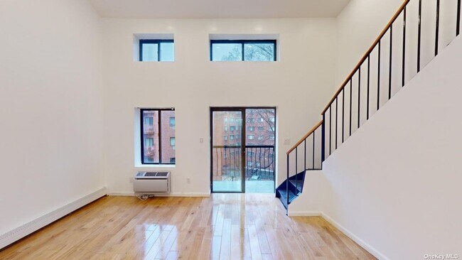 Foto del edificio - 141-21 85th Rd