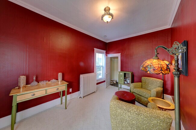 Foto del edificio - 317 W Brundage St