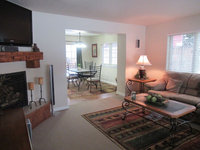 Foto del edificio - 5089 River Lakes Pkwy
