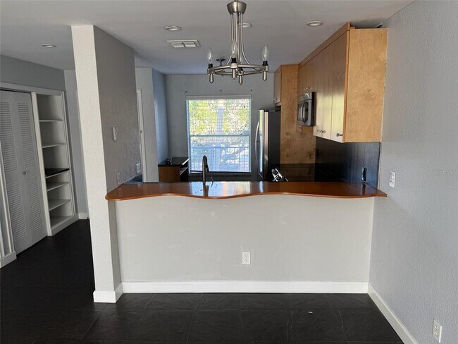 Foto del edificio - 2568 Woodgate Blvd