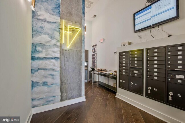 Foto del edificio - 1402 H St NE