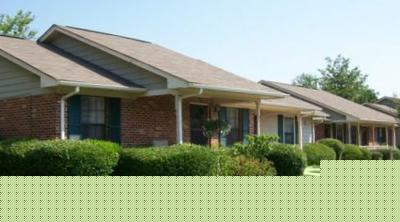 Primary Photo - Saluda Apartments