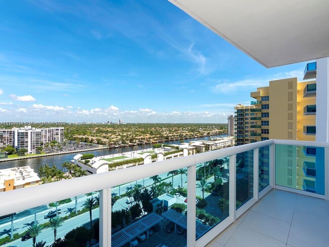 Foto del edificio - 2711 S Ocean Dr