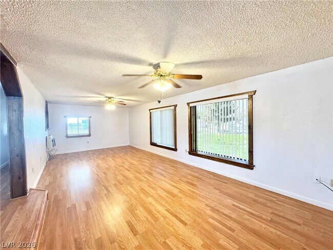 Foto del edificio - 141 Wilson Rd