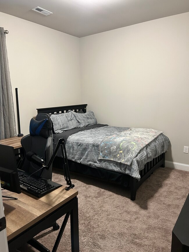 BEdroom - 12794 Hudbug Dr