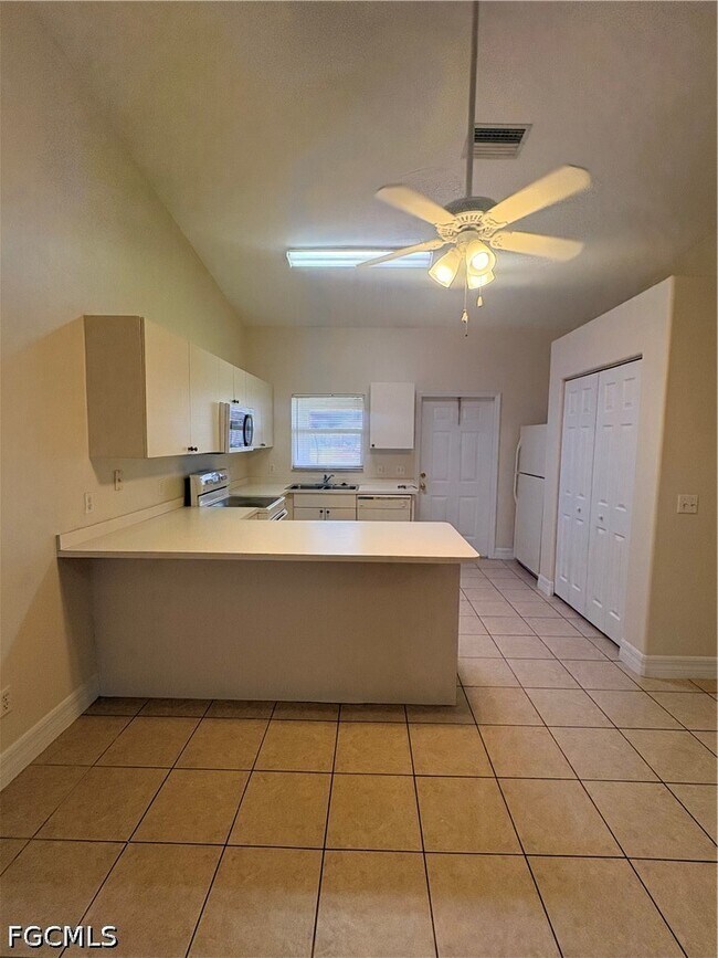 Foto del edificio - 1713 SW 33rd Terrace