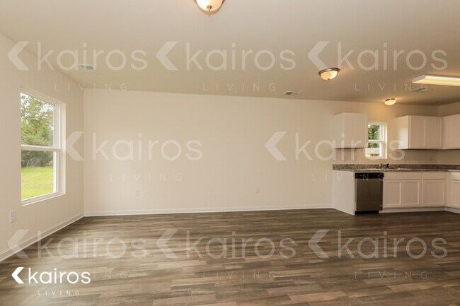 Building Photo - 1008 E Macree Ter.