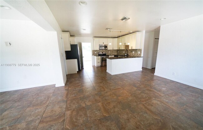 Foto del edificio - 2300 SW 42nd Terrace