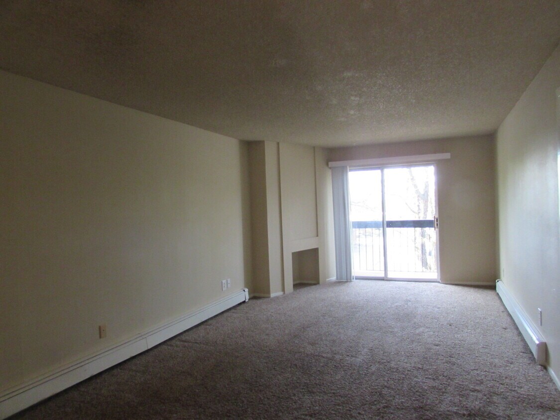 Foto principal - 3146 Lakeside Dr