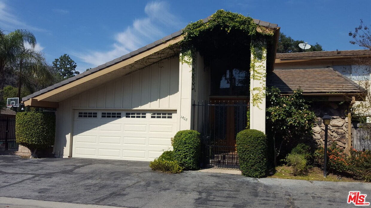 Primary Photo - 1408 Valley View Rd