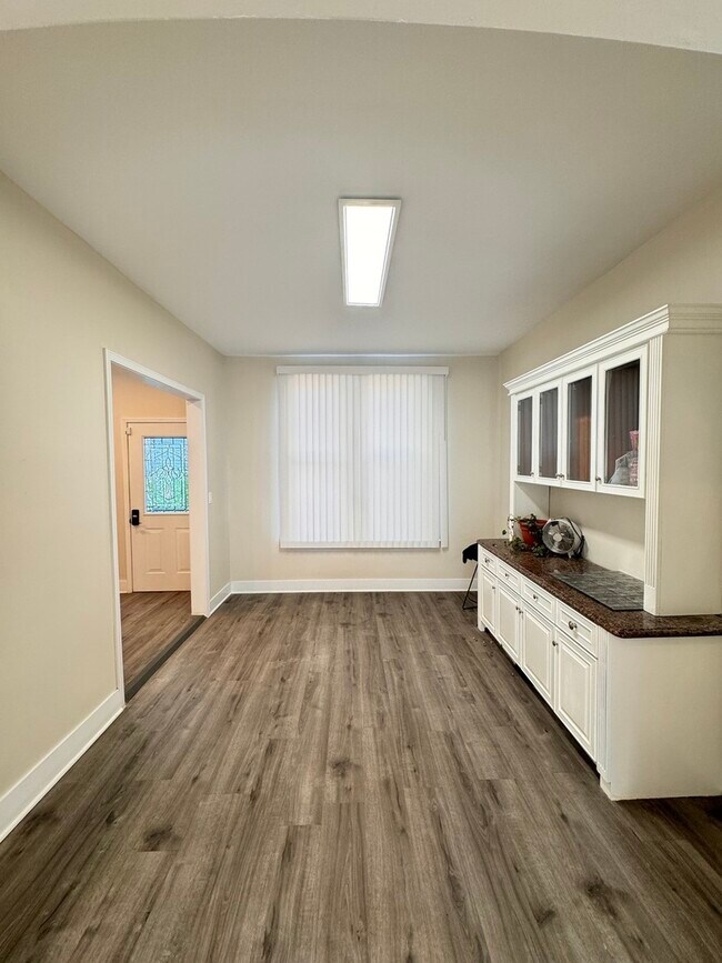 Foto del edificio - 624 N Spaulding Ave