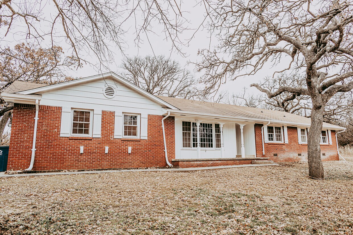 Front of the House - 5331 Indian Hill Rd