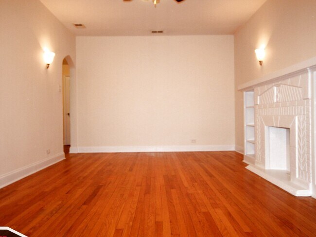 Foto del edificio - 3428 W Parker Ave