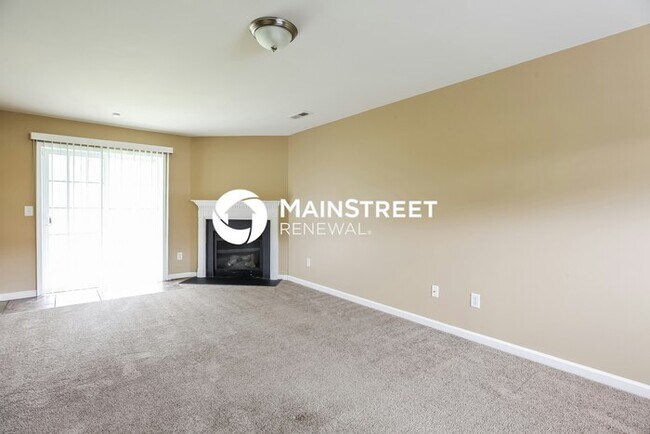 Foto del edificio - 3 Bedroom Pet-Friendly Home in Winston-Sal...