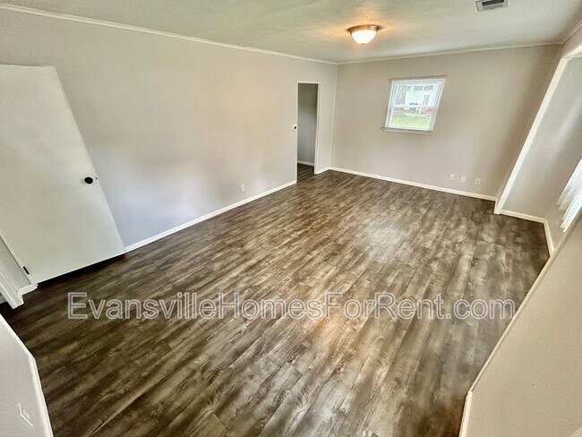 Foto del edificio - 1801 Sweetser Ave