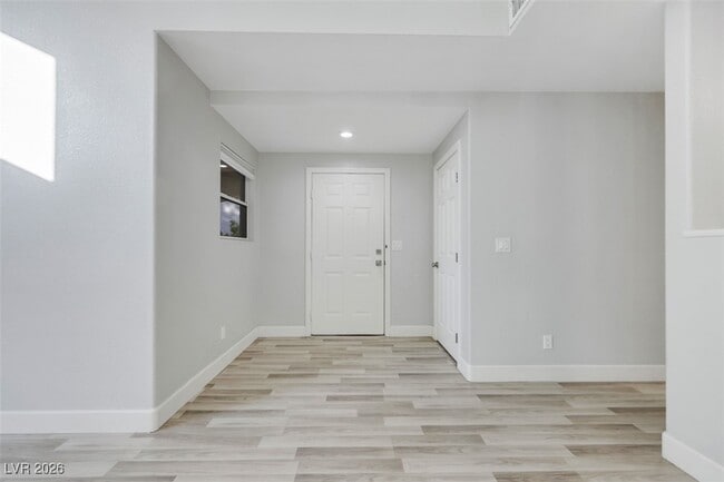 Building Photo - 1409 Beaver Spring St