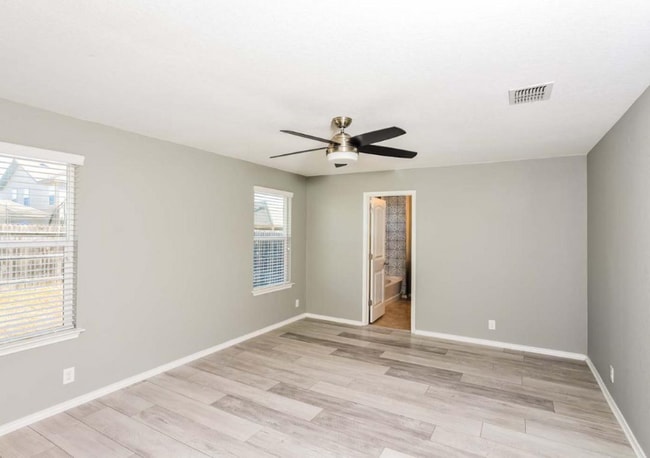 Building Photo - 4816 Samsel Falls