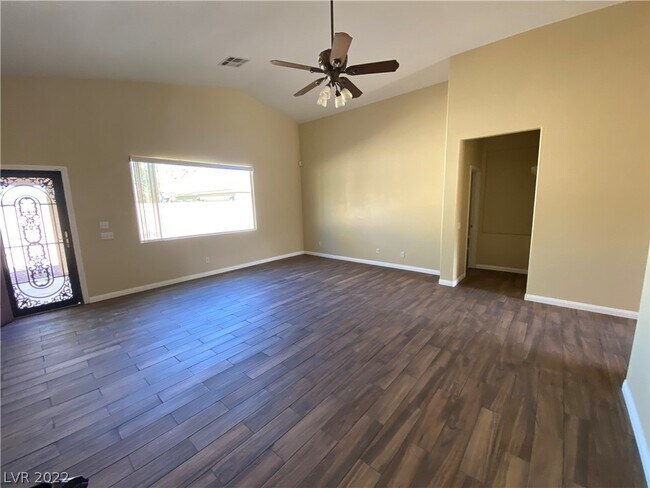 Foto del edificio - 3846 Waynesvill St