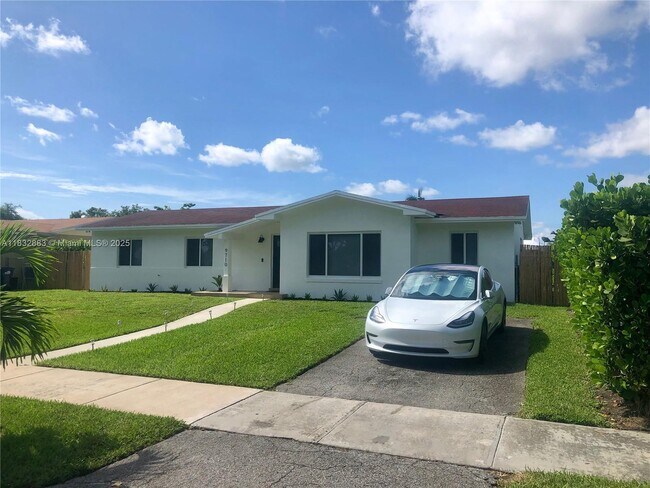 Foto del edificio - 9710 SW 185th Terrace
