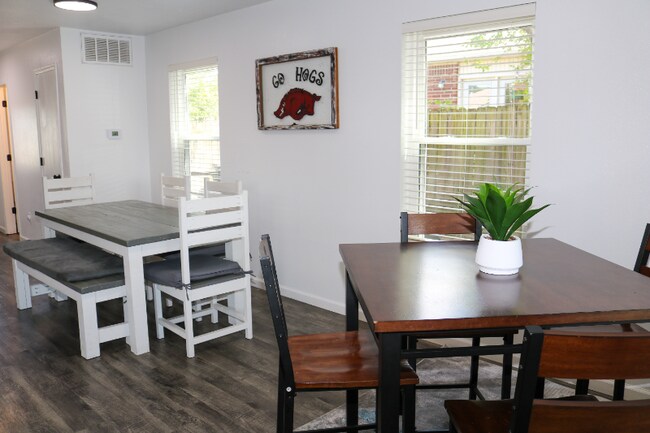 Foto del edificio - 615 W Moan Pl