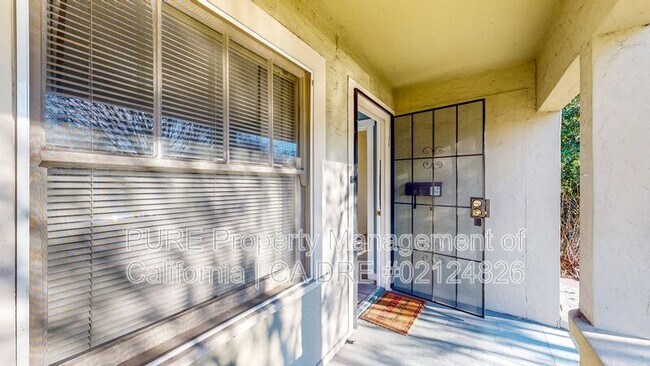 Building Photo - 508 A St