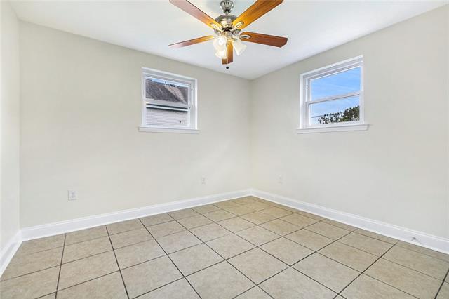 Building Photo - 2511 Touro St