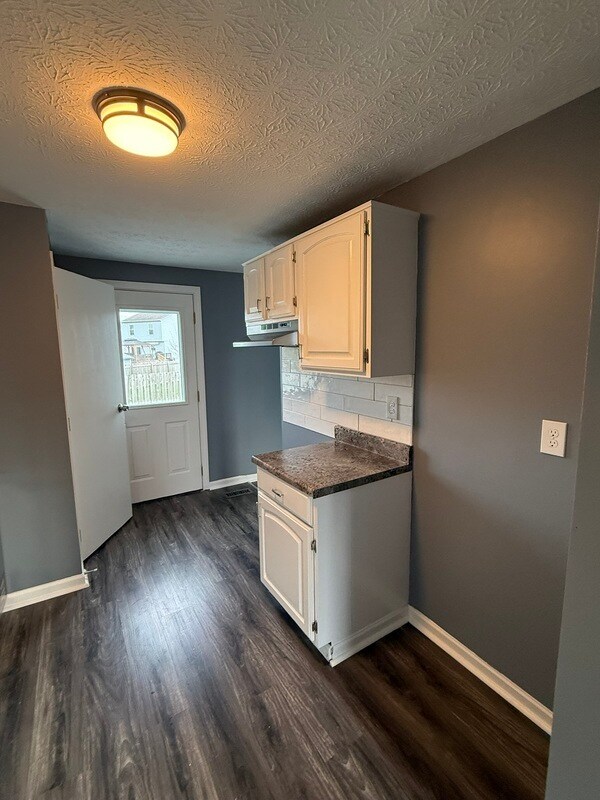 Building Photo - 2290 Turquoise Dr