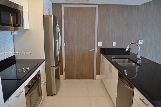 Building Photo - 50 Biscayne Blvd