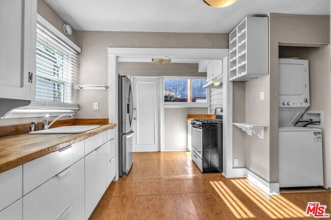 Foto del edificio - 609-602 Milwood Ave