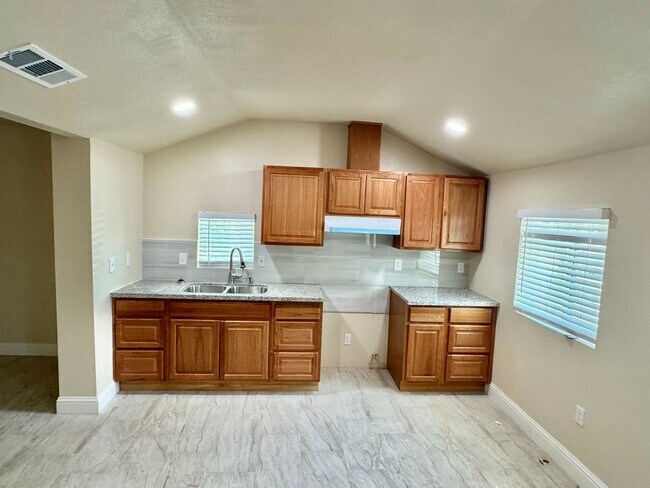 Foto del edificio - Your new home is here! Enjoy the charm of ...