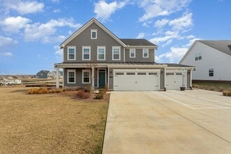 Building Photo - 4003 Bluebell Ln