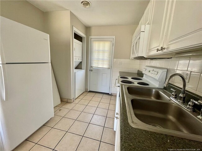 Foto del edificio - 264 Squire Ln