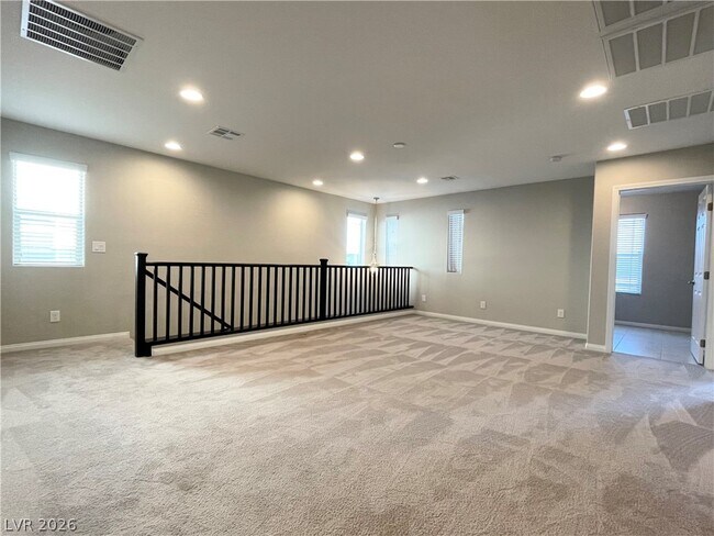 Foto del edificio - 9458 Isla Lee Ave
