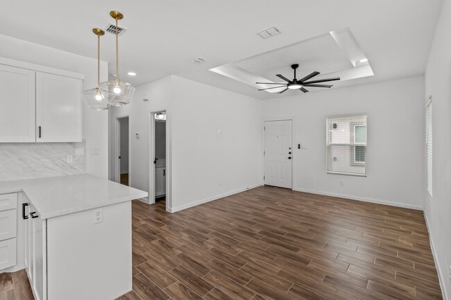 Building Photo - 1000 N Woodson Ave