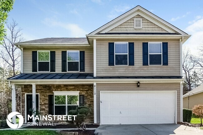 Building Photo - 8110 Chatham Oaks Dr