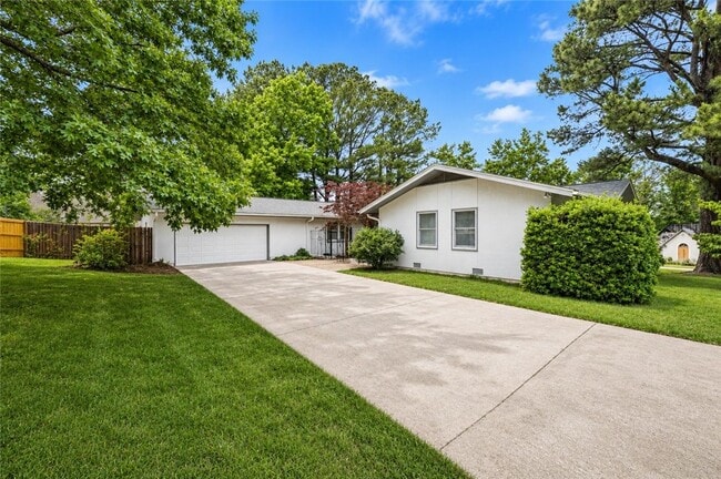 Photo - 315 E Fairway Ln (Fayetteville, AR) House