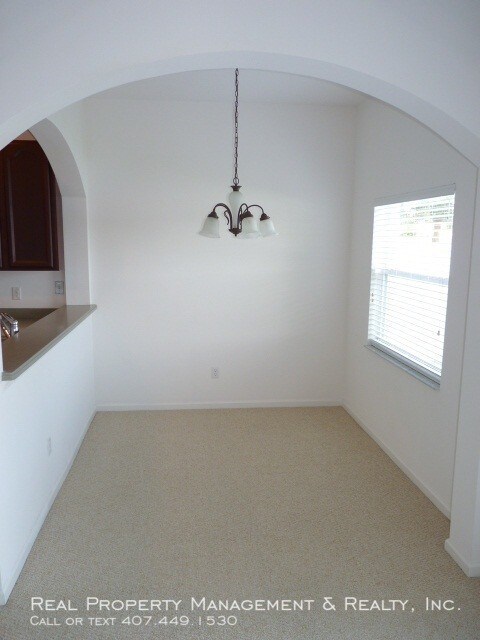 Foto del edificio - 3 BR / 2.5 BA Townhouse In Avalon Park