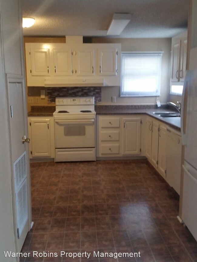 Building Photo - 3 br, 2 bath House - 204 Chisom Trail
