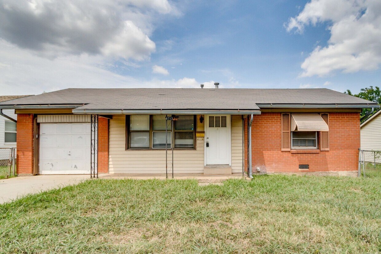 Charming 2-Bedroom Home with Original Hard... - Charming 2-Bedroom Home with Original Hard...