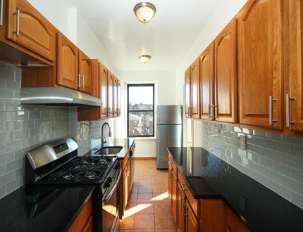 Primary Photo - 36-14 165th St