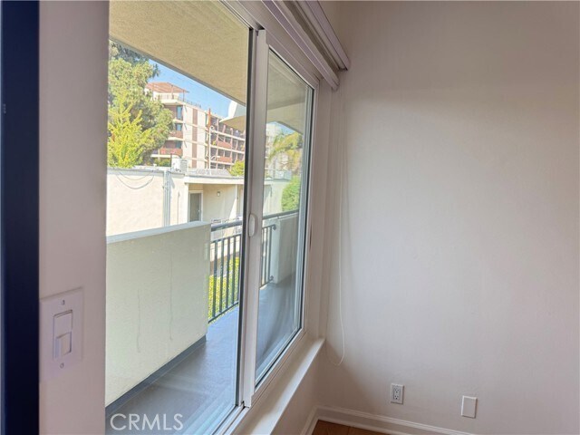 Foto del edificio - 251 N Oakland Ave