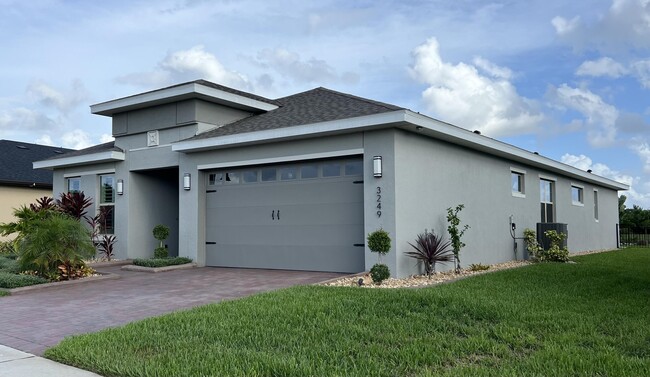 Building Photo - 3249 Songbird Cir