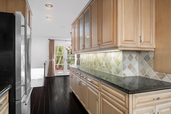 Kitchen - 1128 Princeton St