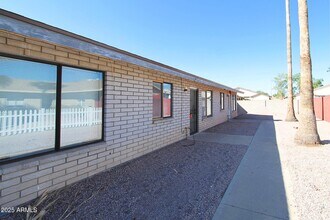 Building Photo - 4704 E Caballero St
