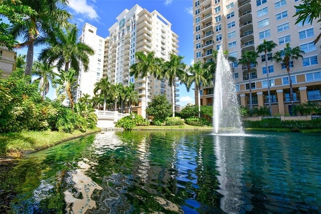 Foto del edificio - 800 N Tamiami Trl