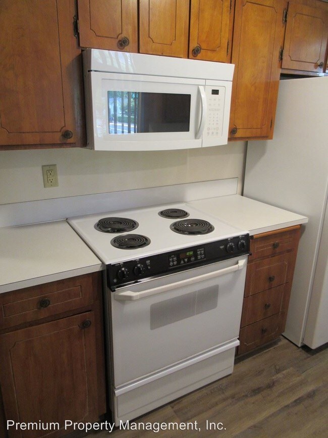Foto del edificio - 2785-2795-2795 High St SE