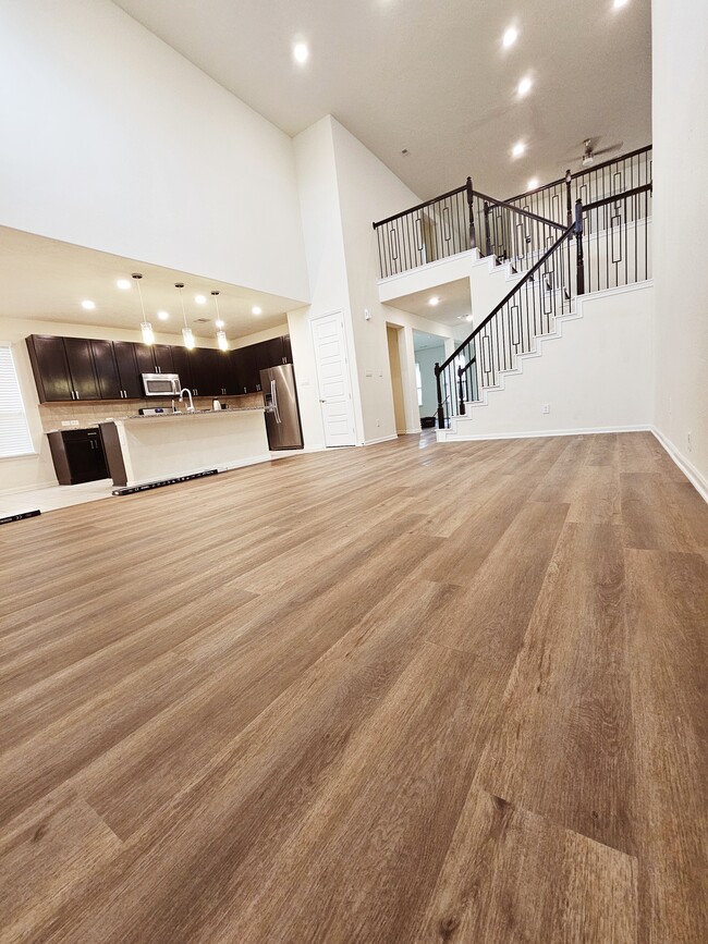 Building Photo - 8023 Cheyenne Hills Trl