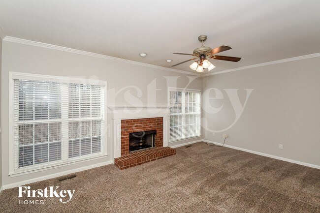 Foto del edificio - 101 Orchard Ln