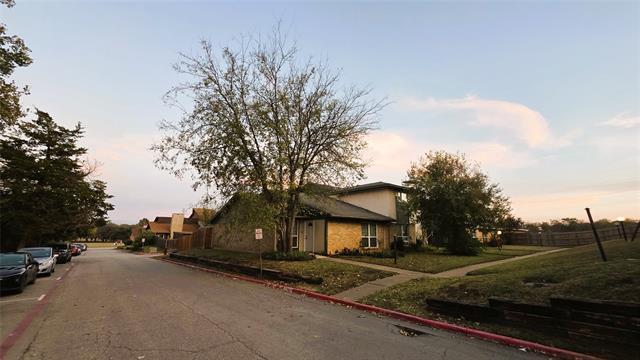 Foto del edificio - 1402 S Carrier Pkwy