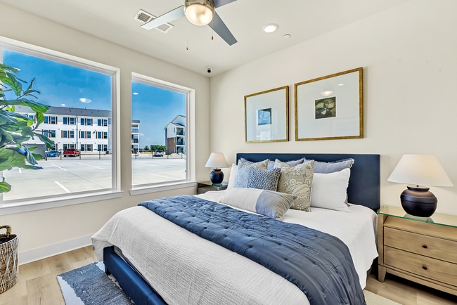 Building Photo - Birchway Quarry Falls